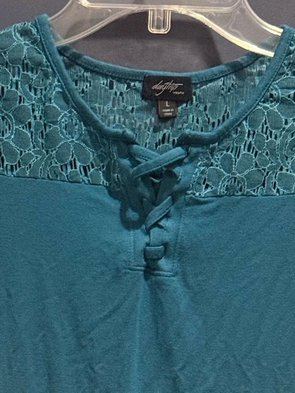 Daytrip Teal Lace Yoke Sleeveless Tank with Front Tie Youth Size L